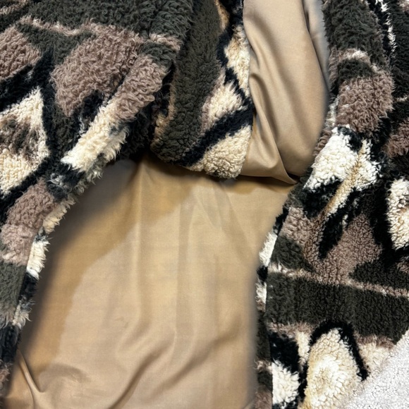 O’Neill Heath Geo Print High Pile Fleece Jacket Woman’s Sz Medium Oversized - Picture 8 of 11